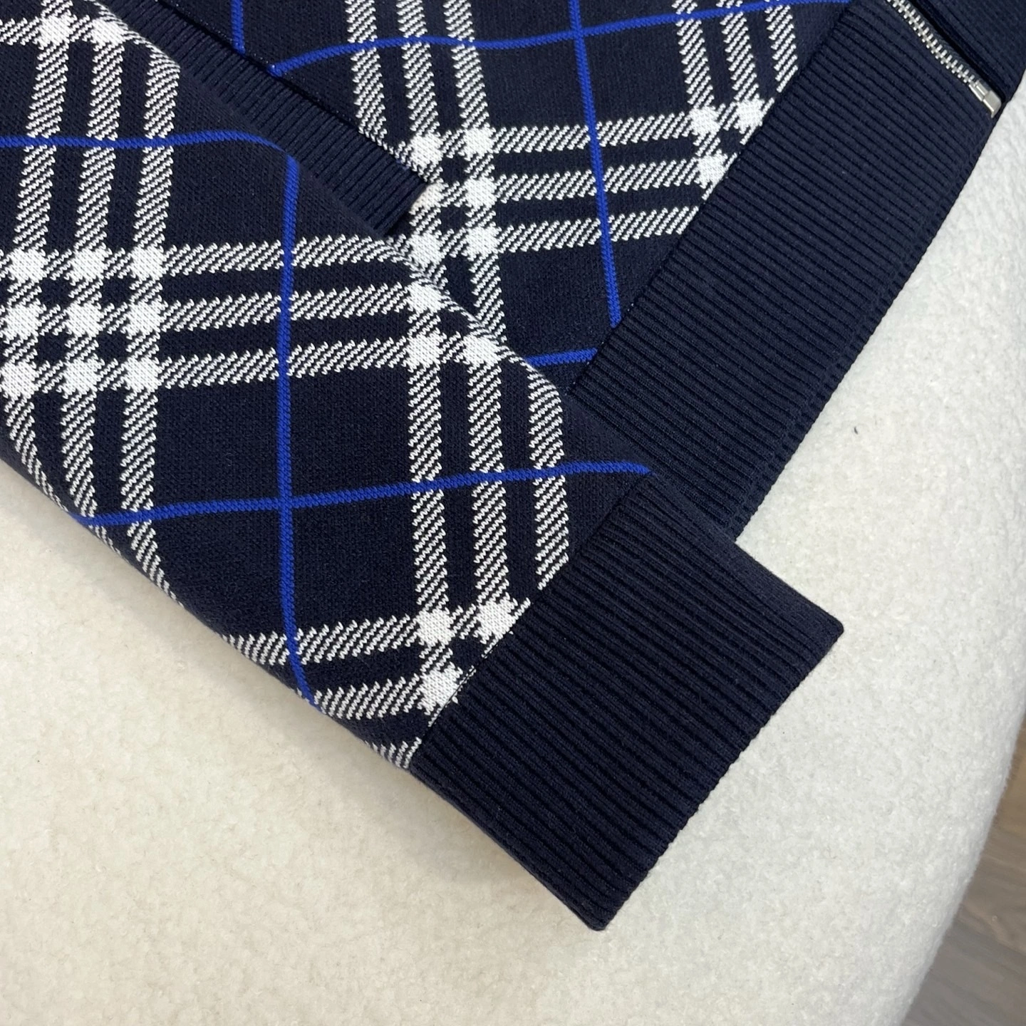 wg.luxury-- 2ur25rry wool item: E-F443J1816H